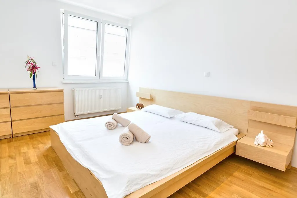 Apartment Panda 777 Ljubljana
