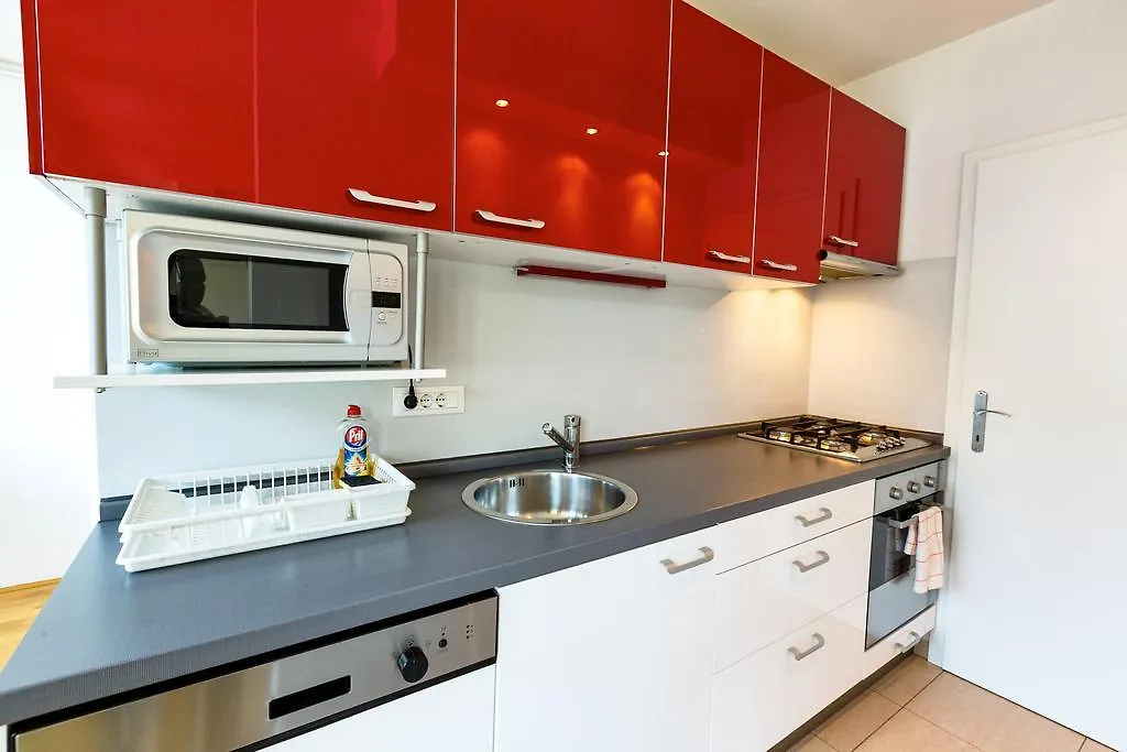 Apartment Panda 777 Ljubljana